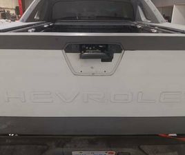 FROM ARIZONA 2002 2500 CHEVY AVALANCHE 4X4