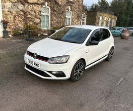 VOLKSWAGEN POLO 2015