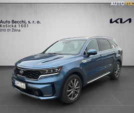 KIA SORENTO 4WD 2,2 CRDI 148KW A8 PLATINUM ZA 33 400 €
