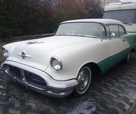 OLDSMOBILE 88 OLDSMOBILE 88 SUPER “88“ HOLIDAY COUPE 1956