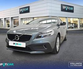 VOLVO V40 T3 VOLVO V40 2.0 T3 AUTO R-DESIGN MOMENTUM