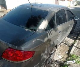 FIAT LINEA ABSOLUTE 1.9/1.8 FLEX DUALOGIC 4P 2011