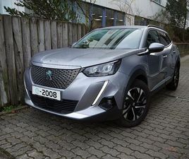 PEUGEOT E-2008 ALLURE PACK 136 PDC SHZ KAMERA NAVI LED