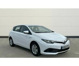 TOYOTA AURIS 1.8 VVT-I HYBRID BUSINESS 136 5P
