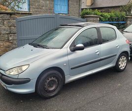 PEUGEOT 206 PEUGEOT 206 PHASE 2 1,4 L - 16 V - TOIT OUVRANT À REMPLACER