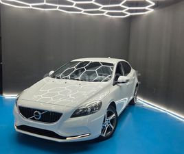 VOLVO V40 2.0 D2 MOMENTUM AUTO
