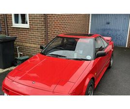 TOYOTA MR 1988 TOYOTA MR2 ROUGE MANUEL, 5 VITESSES CONDUITE À DROIT...