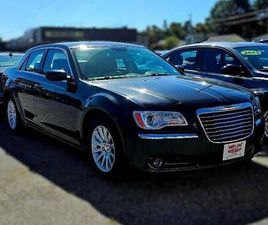 2013 CHRYSLER 300