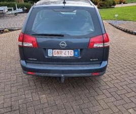 OPEL VECTRA BREAK ② BLAUWE OPEL VECTRA STATIONWAGEN — OPEL — 2EMEMAIN