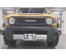 TOYOTA FJ CRUISER 2007 TOYOTA FJ CRUISER JAUNE AUTOMATIQUE, 4 VITESSES COND...