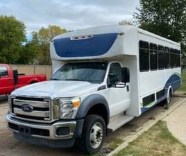 2016 FORD F550 BUS 25 PASSENGERS PLUS 2 WHEELCHAIR PLACES 8,000 MILES