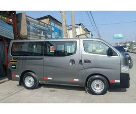 NISSAN URVAN NISSAN URVAN 2023 SEMINUEVA DIESEL MECÁNICA LIMA