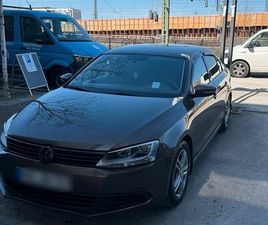 VOLKSWAGEN JETTA 1,2L CARPLAY , HEADUP DISPLAY ,AMBIENTELIGHT