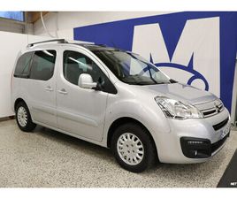 PURETECH 110 FEEL, TUTKAT EDESSÄ JA TAKANA, MODUTOP KATTO, VETOKOUKKU, HIENO!