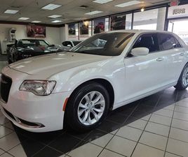 2015 300 SERIES LIMITED 4DR SEDAN