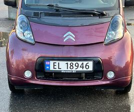 USEDVANLIG VELHOLDT MED LAV KM. OG EU OKTOBER 2027.