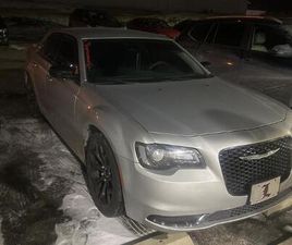 USED 2019 CHRYSLER 300 TOURING