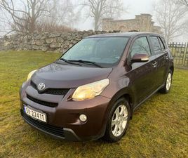 TOYOTA URBAN CRUISER EN EIERS BIL - AWD - LAV KM