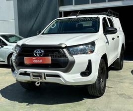 TOYOTA HILUX DOUBLE CABINE TOYOTA - HILUX 2.4 D4D CABINA DOBLE GX