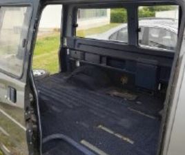 NISSAN VANETTE C22 BENZINER 4 SITZER