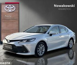 TOYOTA CAMRY 2.5 HYBRID COMFORT CVT