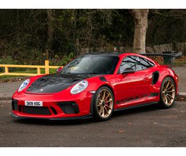 PORSCHE 911 991 GT3 RS 2019 PORSCHE 911 (991.2) GT3 RS WEISSACH PACK - 1,155 MILES