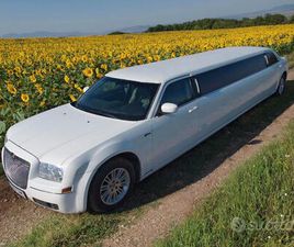 CHRYSLER 300 140-INCH STRETCH LIMOUSINE PINNACLE