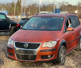 VOLKSWAGEN CROSSTOURAN VOLKSWAGEN TOURAN CROSS 1,9 TDI AUTOMATIK+TÜV+XENON+PDC