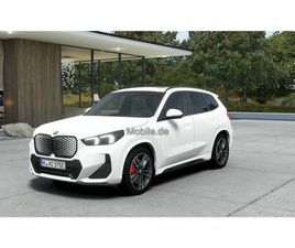 BMW IX1 EDRIVE20 M SPORTPAKET PANORAMA HEAD-UP AHK
