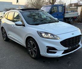 FORD KUGA FORD KUGA PLUG-IN HYBRID ST-LINE X~PANO~