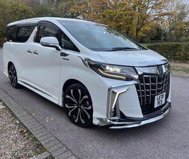 2025 (21) - 2.5 HYBRID EXECUTIVE LOUNGE TWINSUNROOF 5-DOOR