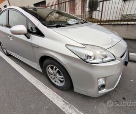 TOYOTA PRIUS TOYOTA PRIUS TETTUCCIO APRIBILE