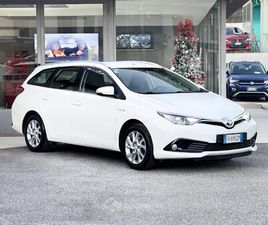 TOYOTA AURIS 99CV AUTOMATICA - 2015