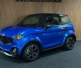 LIFT TABLET / BLAUE SPORTSITZE 8 PS