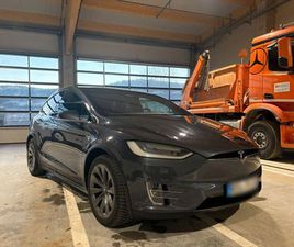 TESLA MODEL X P100D -