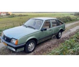 ② OPEL ASCONA 1.6 LUXUS AUTOMAAT 1982 — OLDTIMERS & ANCÊTRES — 2EMEMAIN