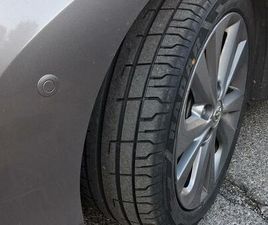 TOYOTA AURIS FULL HYBRID SINERGY