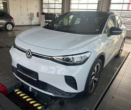 VOLKSWAGEN ID.4 PRO PERFORMANCE 150 KW 1ST /AHK/CAM/ACC/LAN