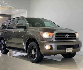 TOYOTA SEQUOIA SR5 4.6