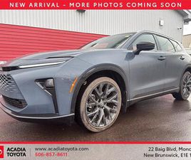 USED 2025 TOYOTA CROWN SIGNIA LIMITED