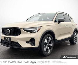 USED 2025 VOLVO XC40 PLUS DARK THEME