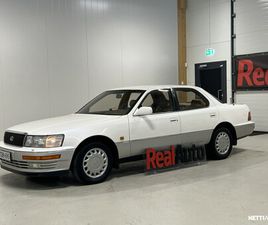 400 4,0 V8 *1-OMISTEINEN UPEA KERÄILYAUTO *MUSEOREKISTERISSÄ