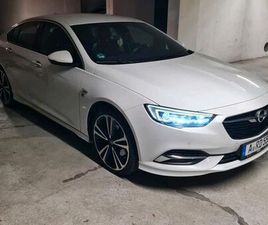 AUTO OPEL INSIGNIA OPC