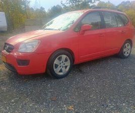 2009 ONE OWNER KIA RONDO 123K