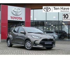 TOYOTA YARIS - 1.5 HYBRID 115 DYNAMIC AUTOMAAT | WINTER PACK | APPLE CARPLAY &