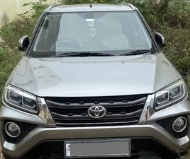 TOYOTA URBAN CRUISER