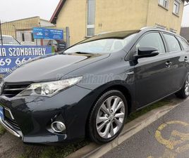 TOYOTA AURIS TOURING SPORTS 1.8 HSD EXECUTIVE (AUTOMATA) OLASZ ROZSDAMENTES! VEZETETT SZERVIZKÖNYV! ÚJ AKKUPAKK!