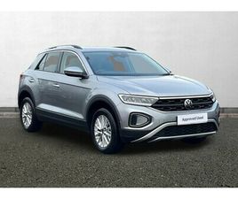 VOLKSWAGEN T-ROC 2024 (74) - LIFE 5-DOOR