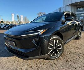 TOYOTA BZ4X 73 KWH TEAMPLAYER