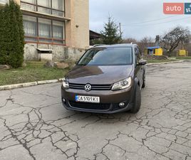 VOLKSWAGEN CROSS TOURAN 2011